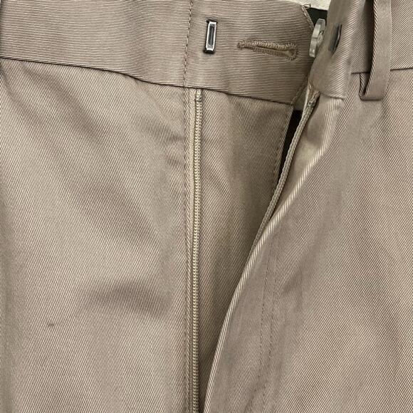 L.L. Bean Men's Khaki Pants Size 37 Standard Fit Flat Front Pockets Zip Fly - Picture 7 of 12